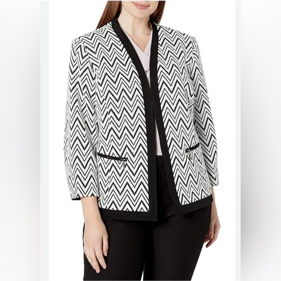 Kasper Jackets & Blazers - Kasper Black and White Chevron Suit Blazer